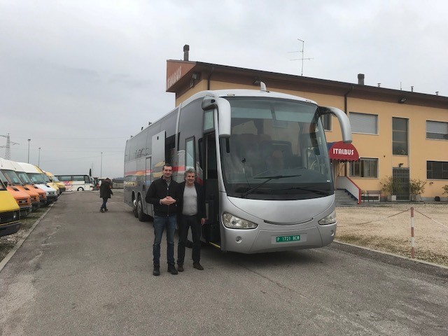 https://www.italbus.it/content/uploads/2018/02/IRIZAR-VENDUTO-IN-POLONIA.jpg